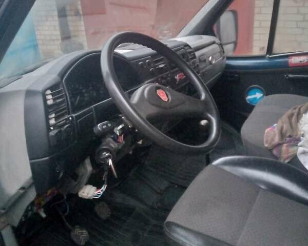 Синий ГАЗ 3221 Газель, объемом двигателя 2.46 л и пробегом 250 тыс. км за 952 $, фото 3 на Automoto.ua