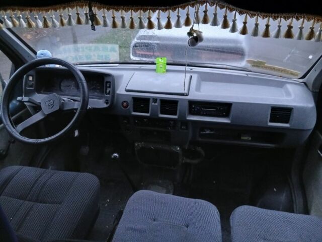 Зеленый ГАЗ 3221 Газель, объемом двигателя 2.5 л и пробегом 150 тыс. км за 1420 $, фото 7 на Automoto.ua