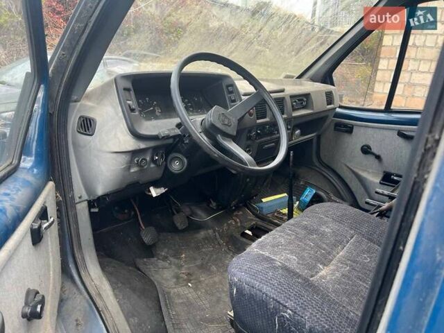 ГАЗ 32213 Газель 2002 в Киеве на Automoto.ua Синий ГАЗ 32213 Газель, объемом двигателя 2.89 л и пробегом 200 тыс. км за 800 $, фото 4 на Automoto.ua