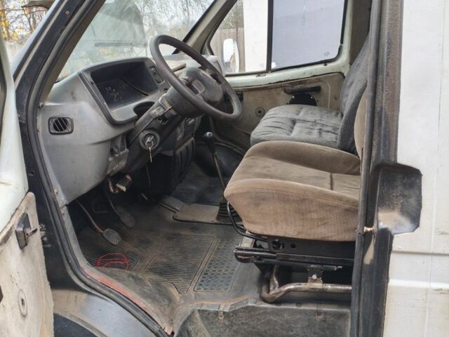 Белый ГАЗ 3302 ГАЗель, объемом двигателя 2.4 л и пробегом 120 тыс. км за 1300 $, фото 4 на Automoto.ua