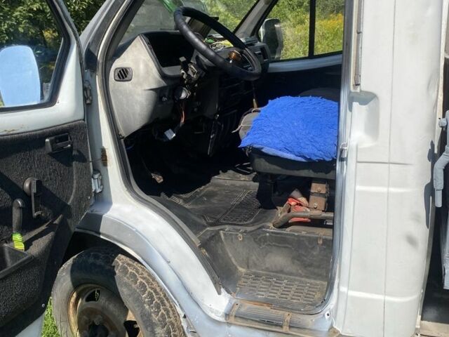 Белый ГАЗ 3302 ГАЗель, объемом двигателя 2.4 л и пробегом 120 тыс. км за 4800 $, фото 8 на Automoto.ua