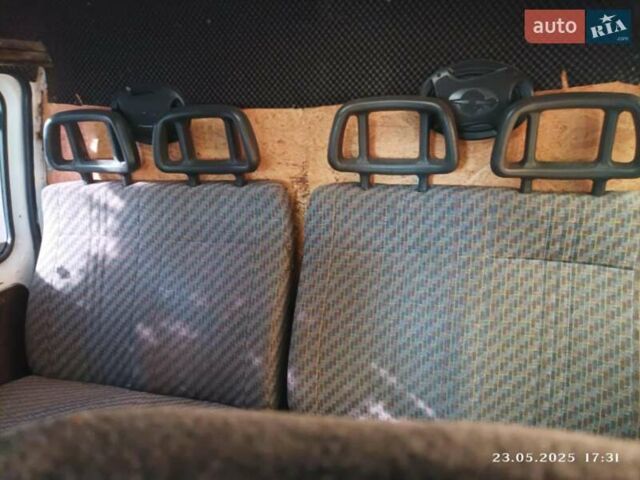 Белый ГАЗ 3302 ГАЗель, объемом двигателя 0 л и пробегом 2 тыс. км за 3100 $, фото 9 на Automoto.ua