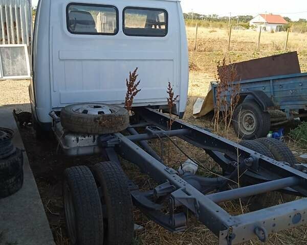 ГАЗ 3302 ГАЗель 2002 в Черноморске (Ильичевске) на Automoto.ua Белый ГАЗ 3302 ГАЗель, объемом двигателя 0 л и пробегом 130 тыс. км за 1000 $, фото 3 на Automoto.ua