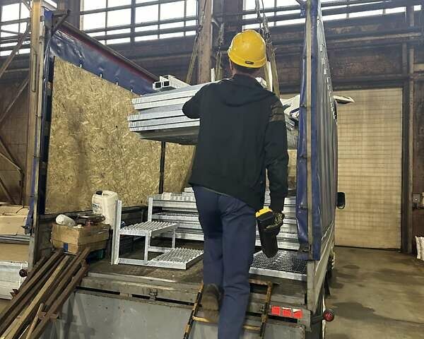 Белый ГАЗ 3302 ГАЗель, объемом двигателя 2.29 л и пробегом 220 тыс. км за 3500 $, фото 5 на Automoto.ua