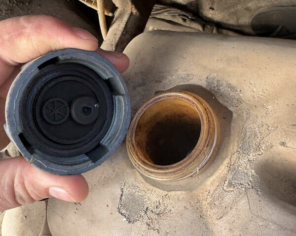 Белый ГАЗ 3302 ГАЗель, объемом двигателя 2.46 л и пробегом 100 тыс. км за 2300 $, фото 13 на Automoto.ua