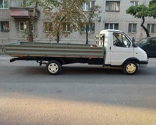 Белый ГАЗ 3302 ГАЗель, объемом двигателя 2.5 л и пробегом 292 тыс. км за 6800 $, фото 1 на Automoto.ua