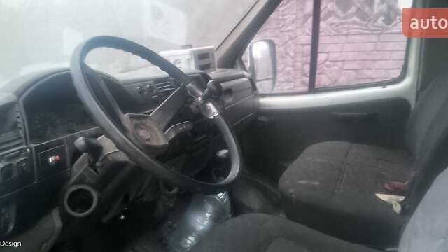 Белый ГАЗ 3302 ГАЗель, объемом двигателя 2.3 л и пробегом 200 тыс. км за 2200 $, фото 6 на Automoto.ua