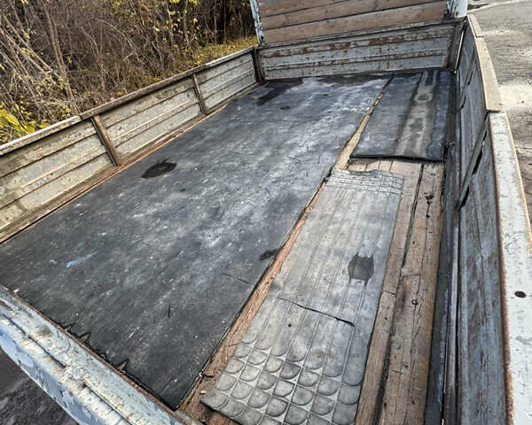 Белый ГАЗ 3302 ГАЗель, объемом двигателя 2.46 л и пробегом 100 тыс. км за 2300 $, фото 17 на Automoto.ua