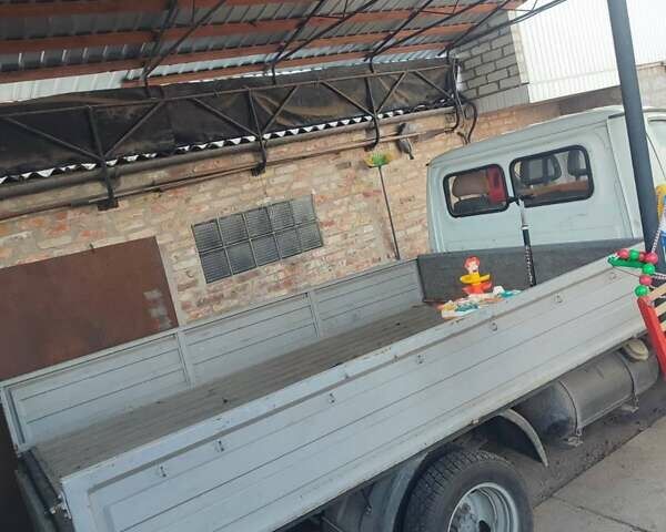 Білий ГАЗ 3302 ГАЗель, об'ємом двигуна 2.46 л та пробігом 134 тис. км за 2500 $, фото 4 на Automoto.ua