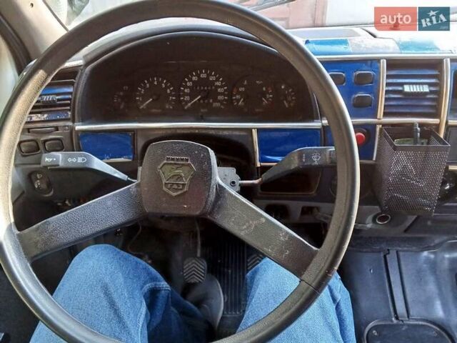 Белый ГАЗ 3302 ГАЗель, объемом двигателя 9.99 л и пробегом 200 тыс. км за 2038 $, фото 5 на Automoto.ua