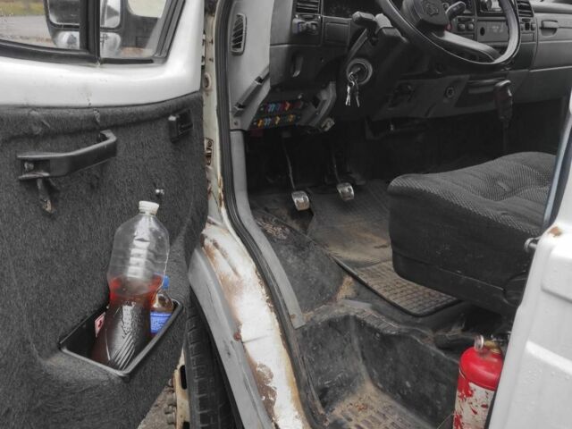 Белый ГАЗ 3302 ГАЗель, объемом двигателя 2.5 л и пробегом 200 тыс. км за 2900 $, фото 4 на Automoto.ua