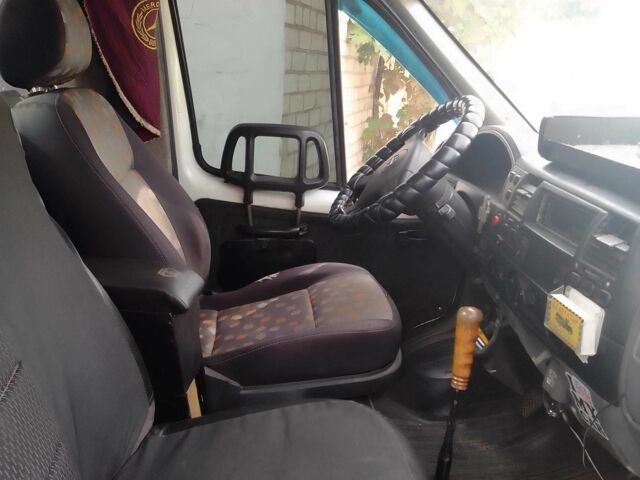 Белый ГАЗ 3302 ГАЗель, объемом двигателя 2.5 л и пробегом 300 тыс. км за 4000 $, фото 6 на Automoto.ua