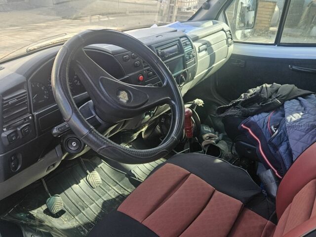 Белый ГАЗ 3302 ГАЗель, объемом двигателя 2.3 л и пробегом 240 тыс. км за 4021 $, фото 6 на Automoto.ua