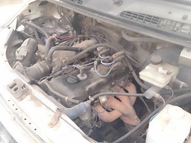 Белый ГАЗ 3302 ГАЗель, объемом двигателя 2.5 л и пробегом 300 тыс. км за 4000 $, фото 5 на Automoto.ua