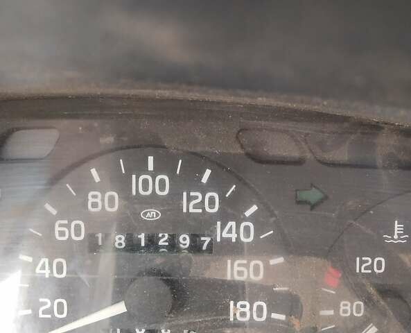 Білий ГАЗ 3302 ГАЗель, об'ємом двигуна 2.46 л та пробігом 181 тис. км за 2200 $, фото 5 на Automoto.ua