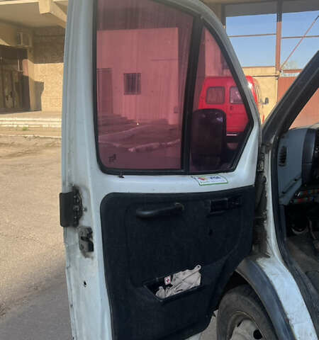 Белый ГАЗ 3302 ГАЗель, объемом двигателя 2.46 л и пробегом 196 тыс. км за 4200 $, фото 8 на Automoto.ua