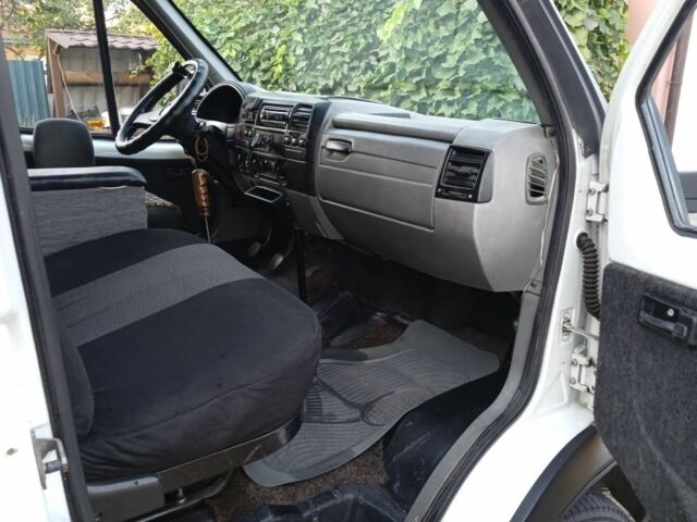 Білий ГАЗ 3302 ГАЗель, об'ємом двигуна 2.5 л та пробігом 320 тис. км за 4100 $, фото 6 на Automoto.ua