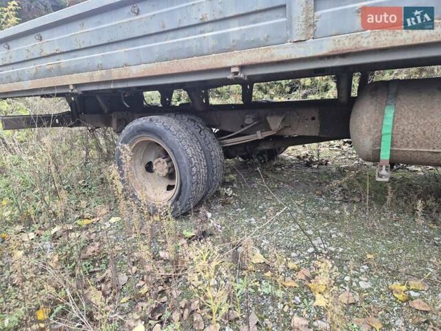 Белый ГАЗ 3302 ГАЗель, объемом двигателя 2.46 л и пробегом 290 тыс. км за 1800 $, фото 4 на Automoto.ua