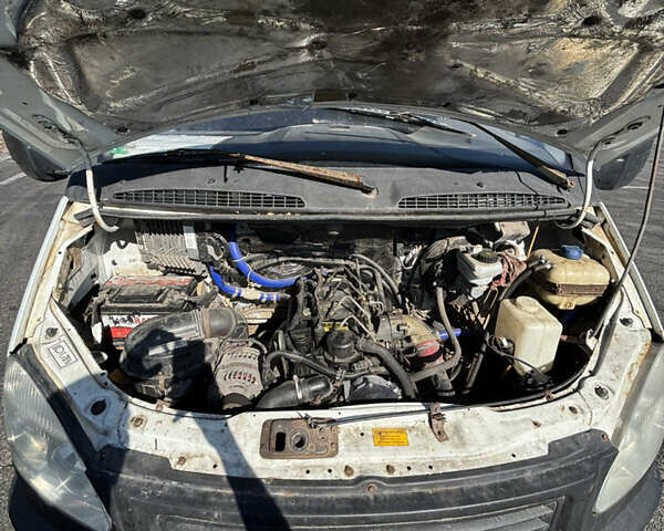 Белый ГАЗ 3302 ГАЗель, объемом двигателя 2.78 л и пробегом 350 тыс. км за 4900 $, фото 9 на Automoto.ua