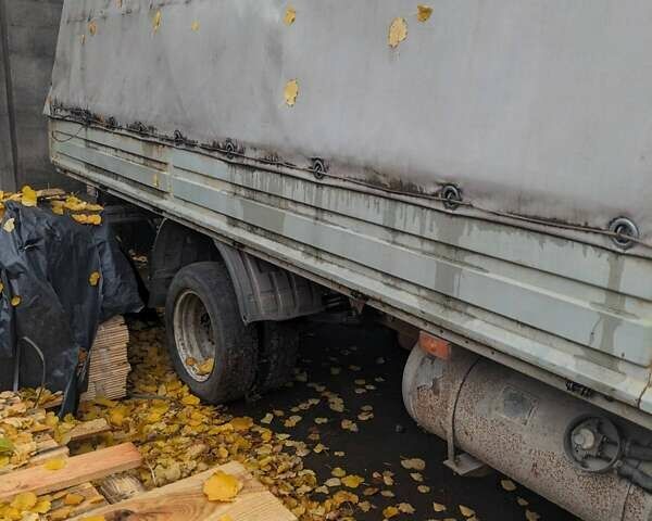 Белый ГАЗ 3302 ГАЗель, объемом двигателя 2.89 л и пробегом 200 тыс. км за 3700 $, фото 2 на Automoto.ua