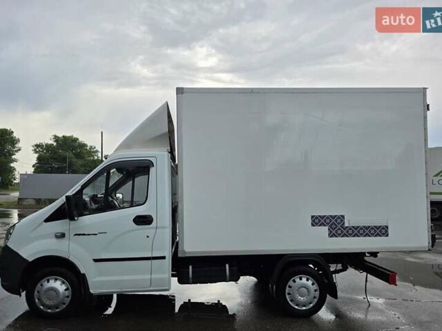 Белый ГАЗ 3302 ГАЗель, объемом двигателя 2.7 л и пробегом 136 тыс. км за 8999 $, фото 3 на Automoto.ua