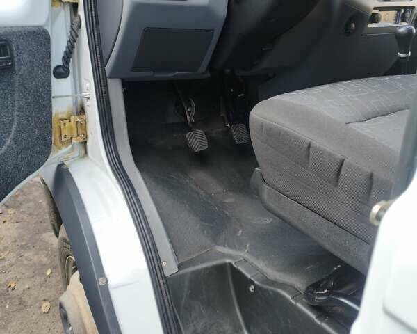 Белый ГАЗ 3302 ГАЗель, объемом двигателя 2.7 л и пробегом 13 тыс. км за 12999 $, фото 37 на Automoto.ua