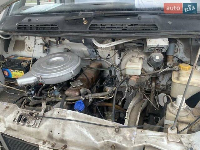 Белый ГАЗ 3302 ГАЗель, объемом двигателя 2.89 л и пробегом 240 тыс. км за 1350 $, фото 5 на Automoto.ua