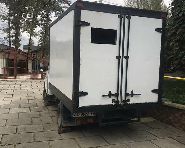 Белый ГАЗ 3302 ГАЗель, объемом двигателя 2.3 л и пробегом 100 тыс. км за 2400 $, фото 3 на Automoto.ua