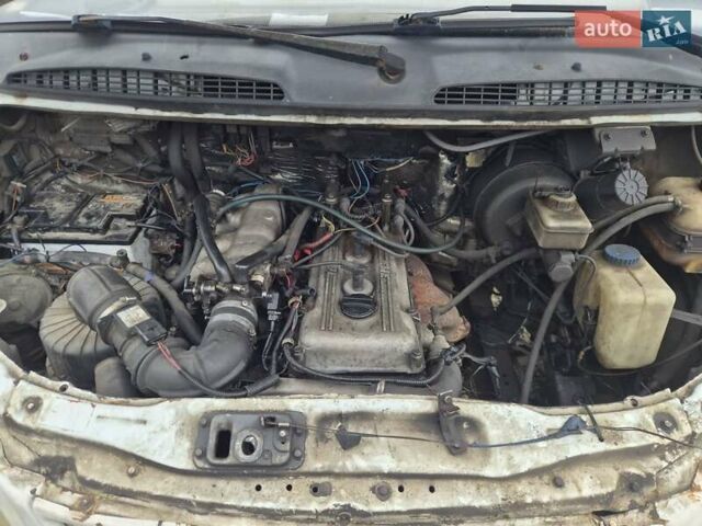 Білий ГАЗ 3302 ГАЗель, об'ємом двигуна 2.46 л та пробігом 305 тис. км за 1200 $, фото 2 на Automoto.ua