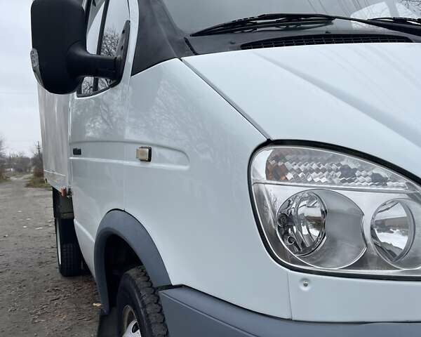 Белый ГАЗ 3302 ГАЗель, объемом двигателя 2.9 л и пробегом 75 тыс. км за 4700 $, фото 19 на Automoto.ua