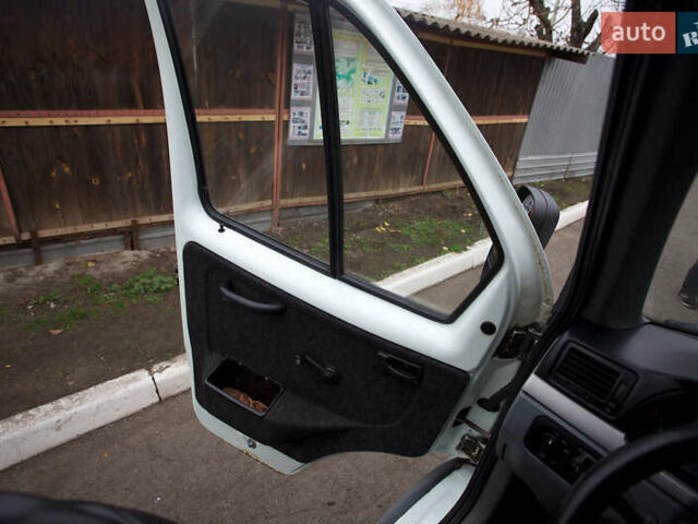 Белый ГАЗ 3302 ГАЗель, объемом двигателя 2.69 л и пробегом 185 тыс. км за 6300 $, фото 11 на Automoto.ua
