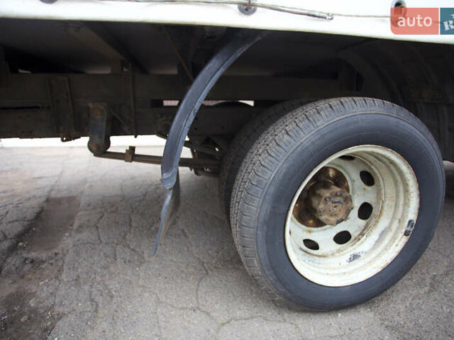 Белый ГАЗ 3302 ГАЗель, объемом двигателя 2.69 л и пробегом 185 тыс. км за 6300 $, фото 4 на Automoto.ua