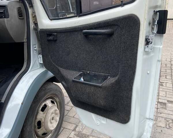 Білий ГАЗ 3302 ГАЗель, об'ємом двигуна 2.46 л та пробігом 139 тис. км за 3950 $, фото 25 на Automoto.ua