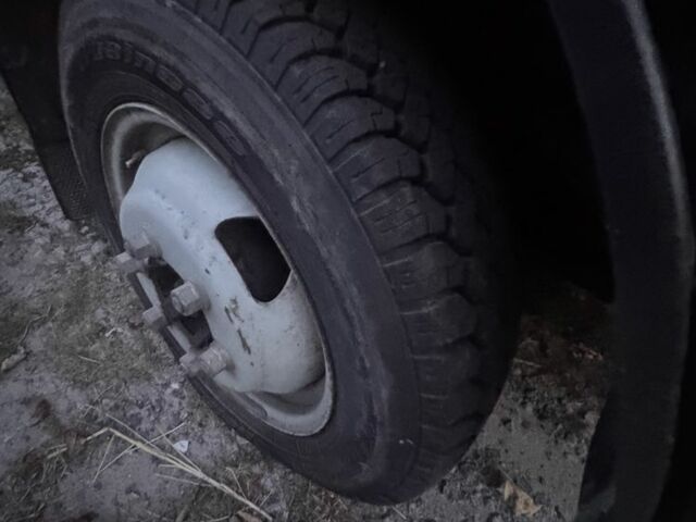 Белый ГАЗ 3302 ГАЗель, объемом двигателя 2.4 л и пробегом 100 тыс. км за 1400 $, фото 1 на Automoto.ua