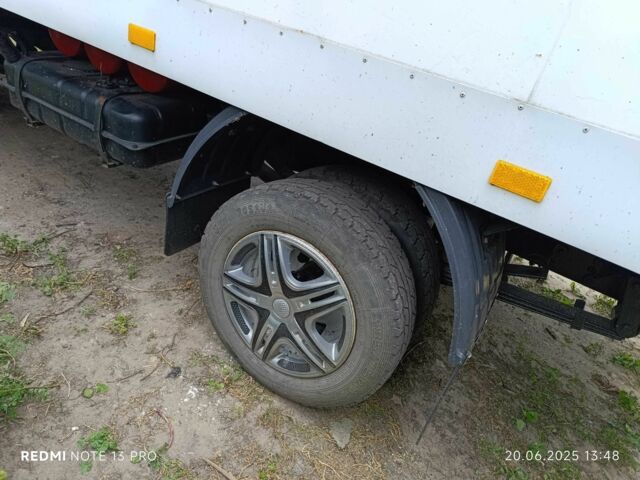 Белый ГАЗ 3302 ГАЗель, объемом двигателя 2.9 л и пробегом 430 тыс. км за 2600 $, фото 6 на Automoto.ua