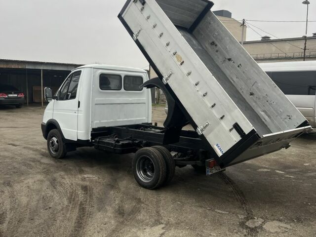 Белый ГАЗ 3302 ГАЗель, объемом двигателя 2.5 л и пробегом 120 тыс. км за 5100 $, фото 3 на Automoto.ua