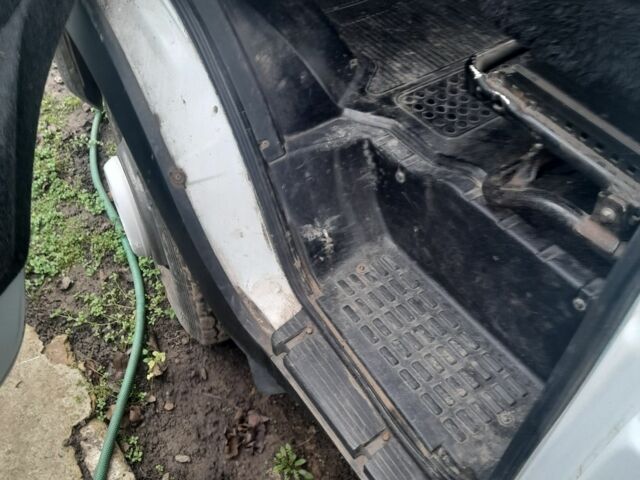 Белый ГАЗ 3302 ГАЗель, объемом двигателя 3 л и пробегом 150 тыс. км за 4036 $, фото 6 на Automoto.ua