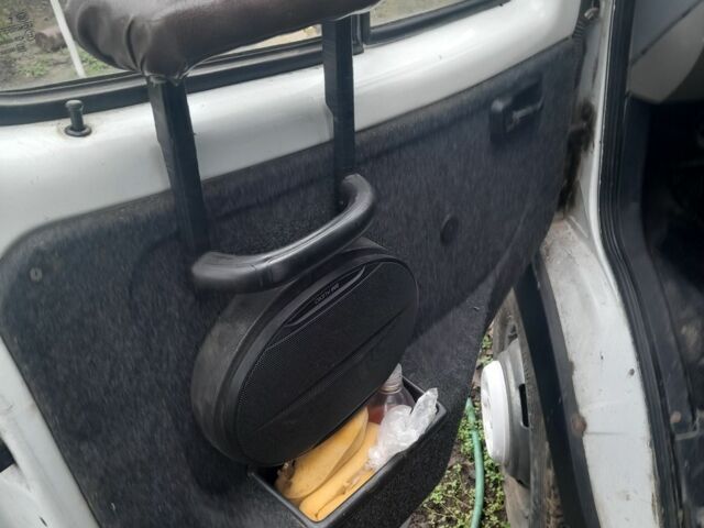 Белый ГАЗ 3302 ГАЗель, объемом двигателя 3 л и пробегом 150 тыс. км за 4036 $, фото 5 на Automoto.ua