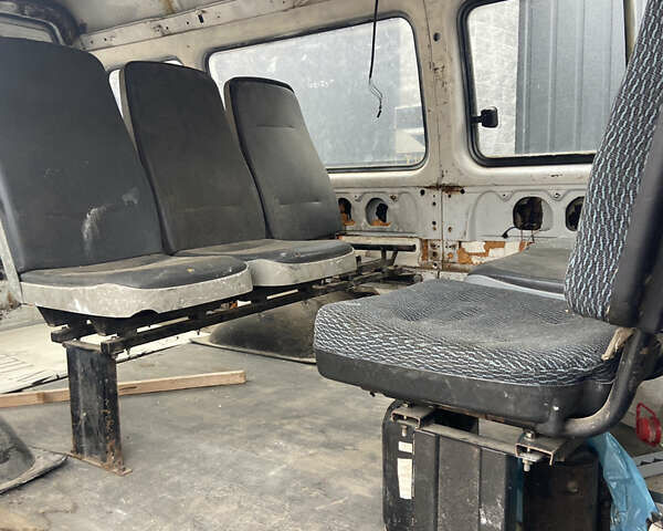 Белый ГАЗ 3302 ГАЗель, объемом двигателя 2.16 л и пробегом 220 тыс. км за 3000 $, фото 4 на Automoto.ua