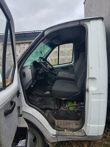 Белый ГАЗ 3302 ГАЗель, объемом двигателя 2.3 л и пробегом 142 тыс. км за 4000 $, фото 1 на Automoto.ua