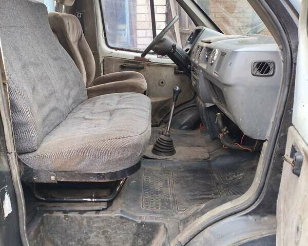 Білий ГАЗ 3302 ГАЗель, об'ємом двигуна 2.4 л та пробігом 200 тис. км за 1300 $, фото 10 на Automoto.ua