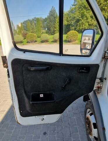 Білий ГАЗ 3302 ГАЗель, об'ємом двигуна 2.29 л та пробігом 300 тис. км за 1750 $, фото 12 на Automoto.ua