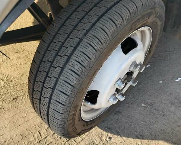 Білий ГАЗ 3302 ГАЗель, об'ємом двигуна 2.89 л та пробігом 245 тис. км за 2900 $, фото 5 на Automoto.ua