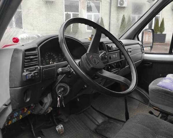 Белый ГАЗ 3302 ГАЗель, объемом двигателя 2.46 л и пробегом 200 тыс. км за 2900 $, фото 4 на Automoto.ua