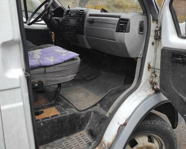 Белый ГАЗ 3302 ГАЗель, объемом двигателя 2.46 л и пробегом 200 тыс. км за 2900 $, фото 8 на Automoto.ua