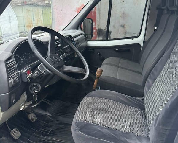 Белый ГАЗ 3302 ГАЗель, объемом двигателя 2.46 л и пробегом 236 тыс. км за 5500 $, фото 10 на Automoto.ua