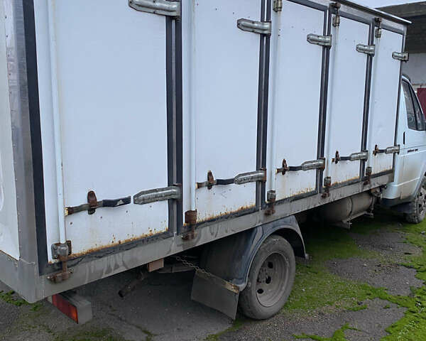 Белый ГАЗ 3302 ГАЗель, объемом двигателя 2.69 л и пробегом 180 тыс. км за 5600 $, фото 1 на Automoto.ua