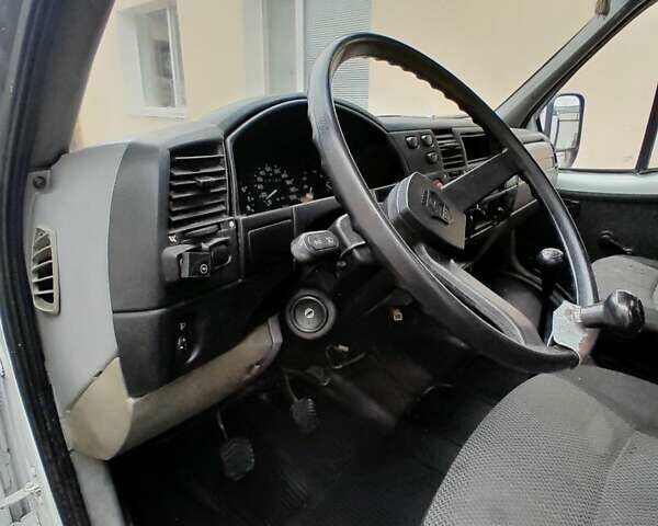 Білий ГАЗ 3302 ГАЗель, об'ємом двигуна 2.46 л та пробігом 370 тис. км за 2000 $, фото 6 на Automoto.ua