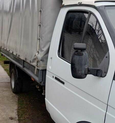 Белый ГАЗ 3302 ГАЗель, объемом двигателя 2.4 л и пробегом 286 тыс. км за 3900 $, фото 2 на Automoto.ua