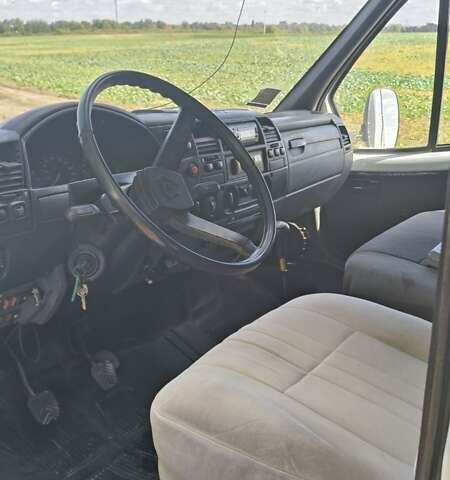 Белый ГАЗ 3302 ГАЗель, объемом двигателя 2.89 л и пробегом 350 тыс. км за 2800 $, фото 2 на Automoto.ua